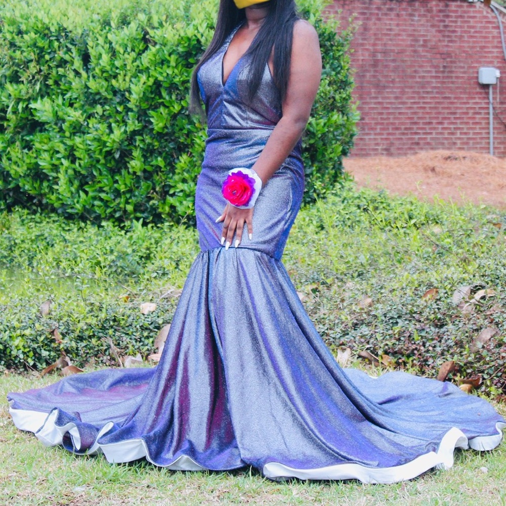 Prom Dress - Picture 2 of 3